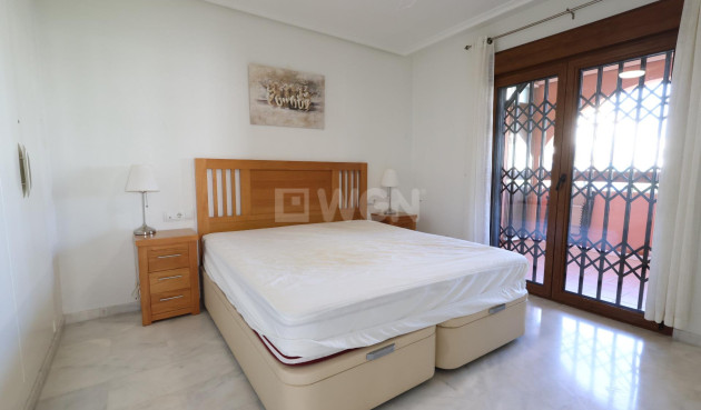 Odsprzedaż - Mieszkanie w bloku - Orihuela Costa - Costa Blanca