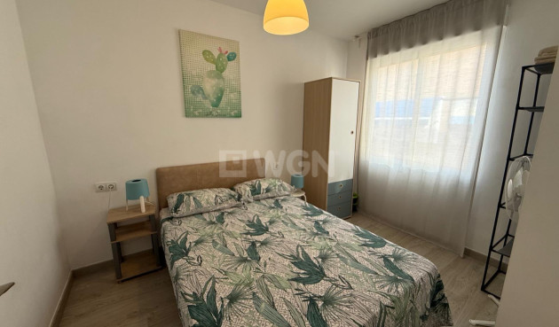 Odsprzedaż - Mieszkanie w bloku - Torrevieja - Playa del Cura