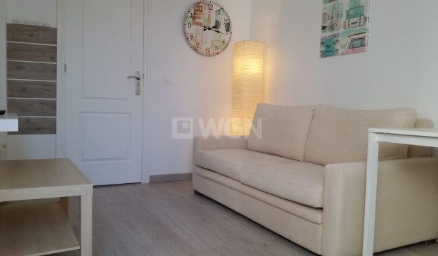Odsprzedaż - Mieszkanie w bloku - Torrevieja - Playa del Cura