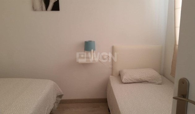 Odsprzedaż - Mieszkanie w bloku - Torrevieja - Playa del Cura