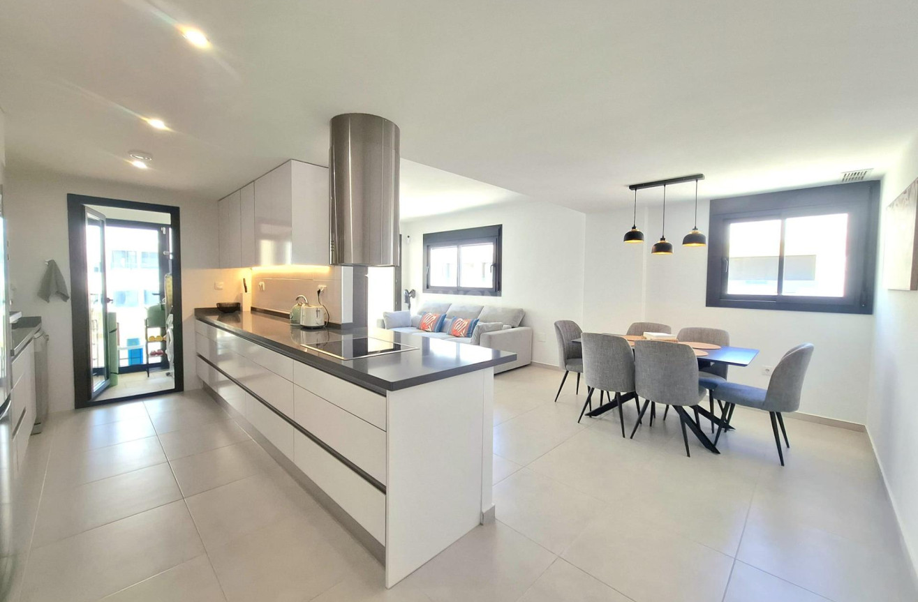 Odsprzedaż - Mieszkanie w bloku - Orihuela Costa - Villamartín