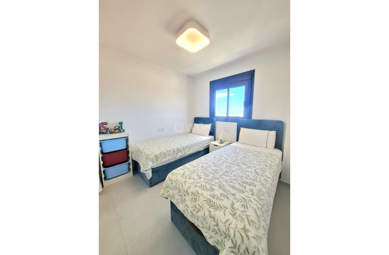 Odsprzedaż - Mieszkanie w bloku - Orihuela Costa - Villamartín