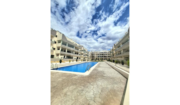 Odsprzedaż - Mieszkanie w bloku - Orihuela Costa - Villamartín