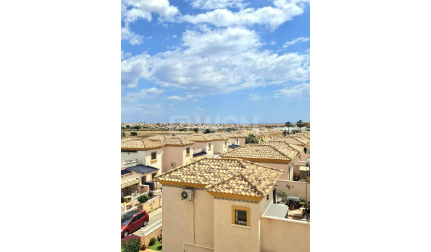 Odsprzedaż - Mieszkanie w bloku - Orihuela Costa - Villamartín