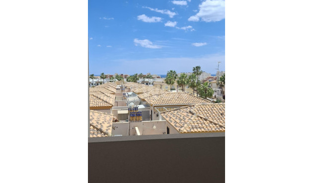 Odsprzedaż - Mieszkanie w bloku - Orihuela Costa - Villamartín