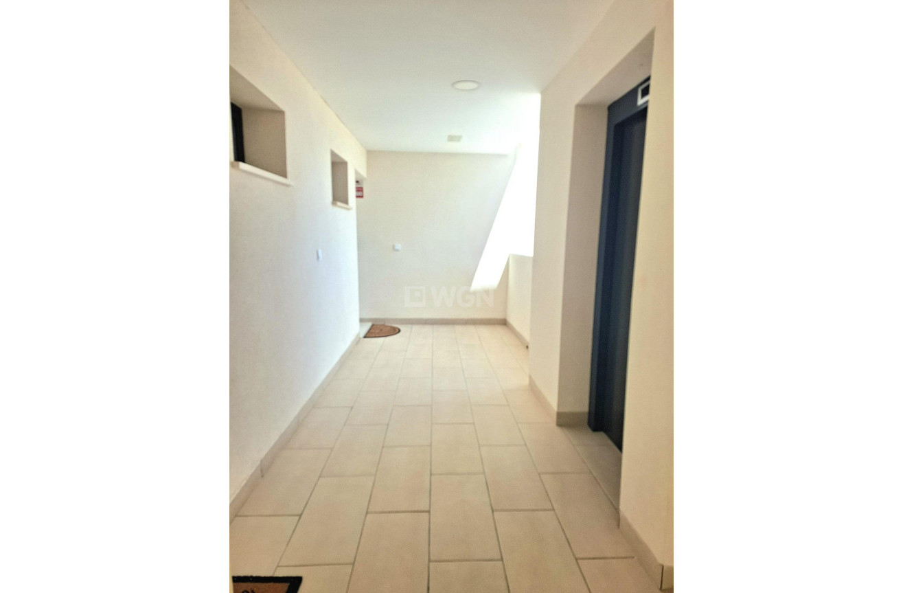 Odsprzedaż - Mieszkanie w bloku - Orihuela Costa - Villamartín