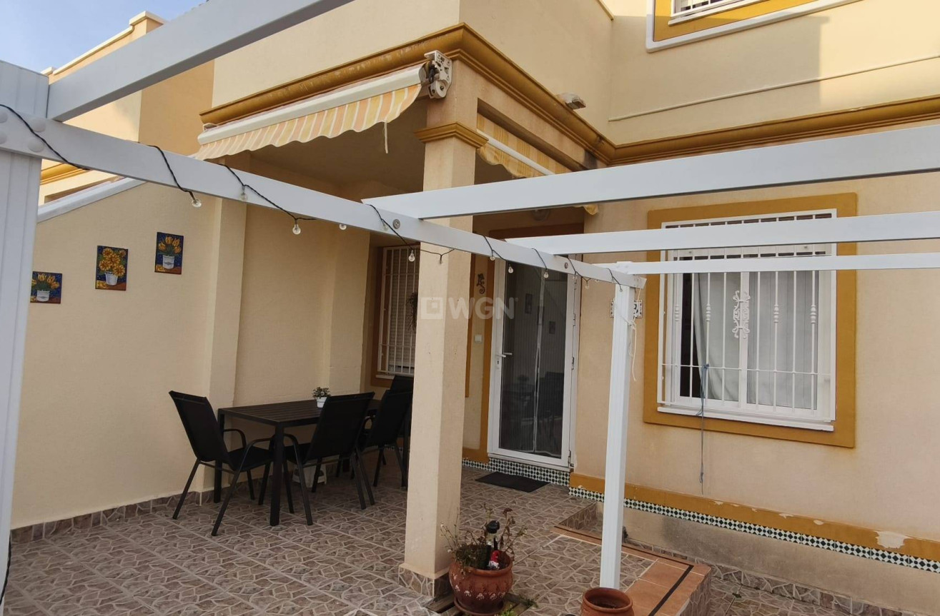 Odsprzedaż - Bungalow - Orihuela Costa - Playa Flamenca