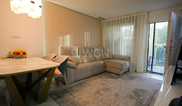Odsprzedaż - Kamienica - Torrevieja - aguas nuevas