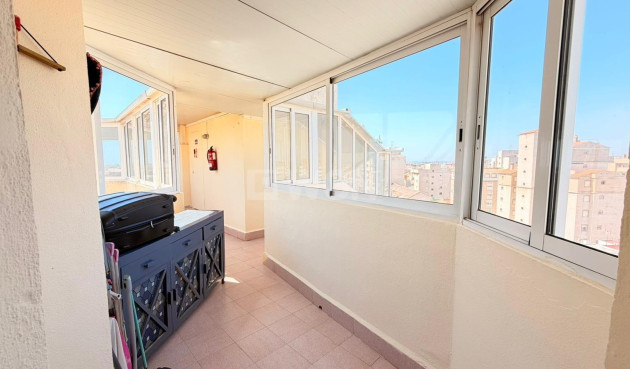 Odsprzedaż - Mieszkanie w bloku - Torrevieja - Nueva Torrevieja