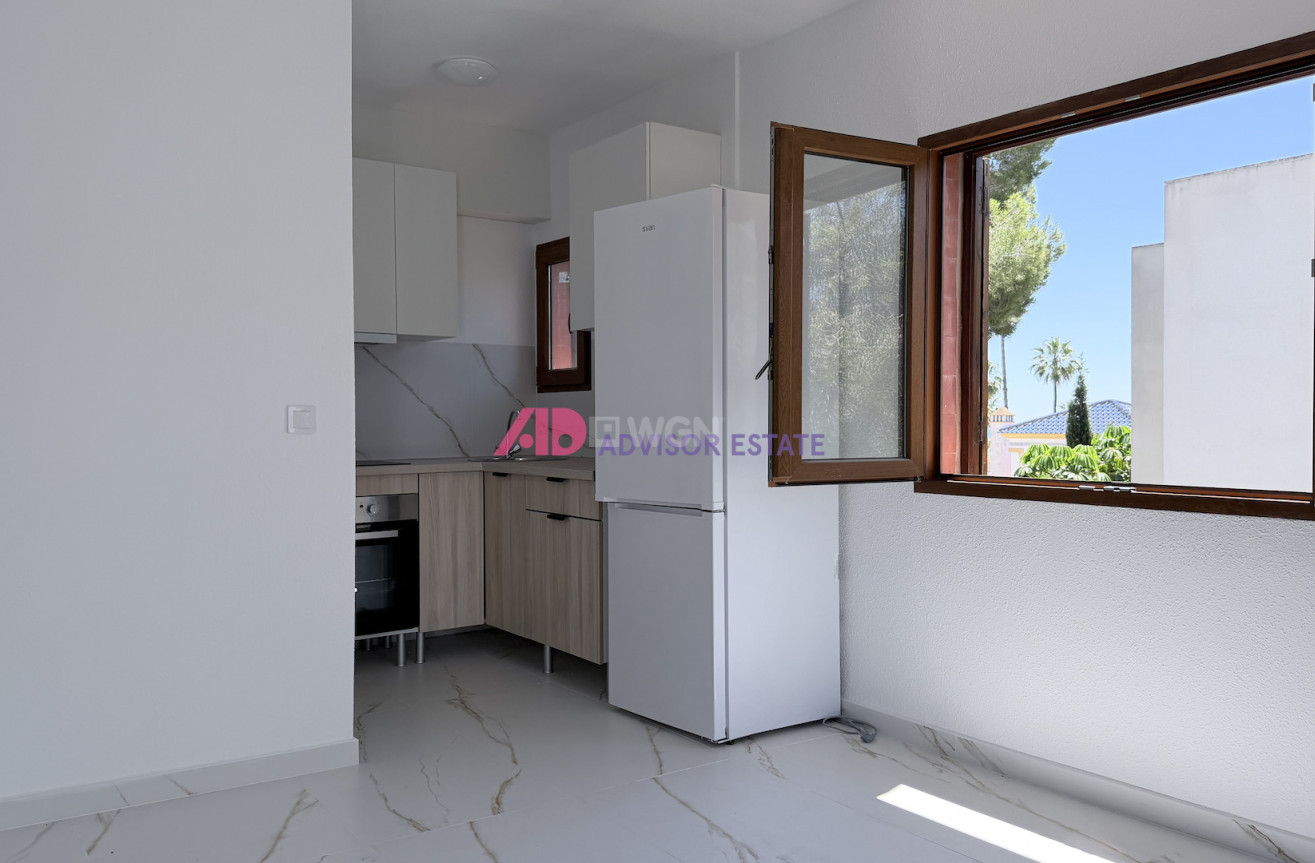 Odsprzedaż - Mieszkanie w bloku - Orihuela Costa - Costa Blanca