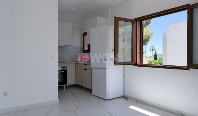 Odsprzedaż - Mieszkanie w bloku - Orihuela Costa - Costa Blanca