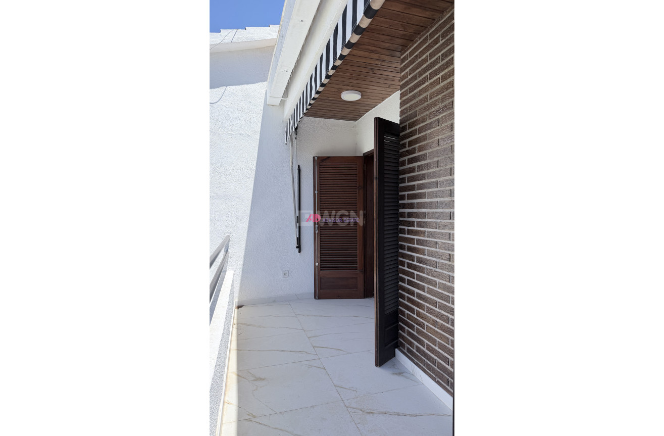 Odsprzedaż - Mieszkanie w bloku - Orihuela Costa - Costa Blanca