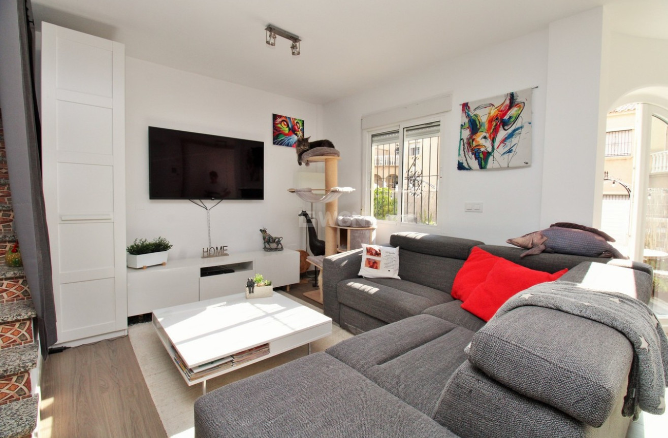 Resale - Townhouse - Villamartin - Costa Blanca