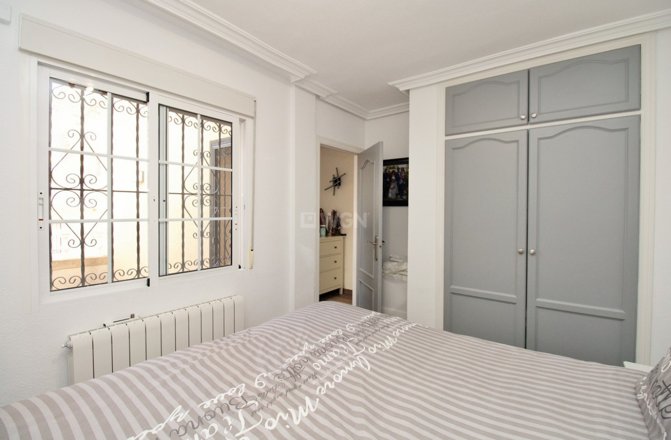 Resale - Townhouse - Villamartin - Costa Blanca