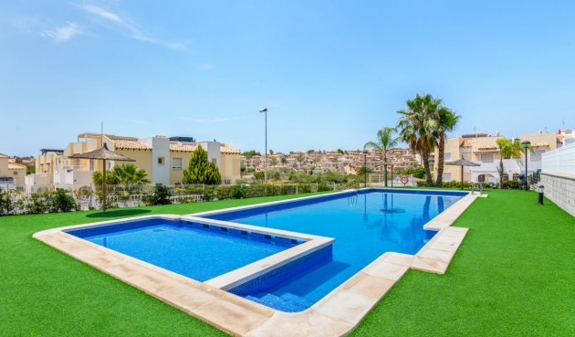 Reventa - Apartamento / piso - Villamartin - Costa Blanca