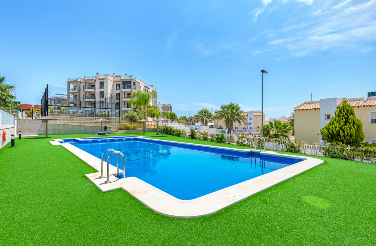 Reventa - Apartamento / piso - Villamartin - Costa Blanca