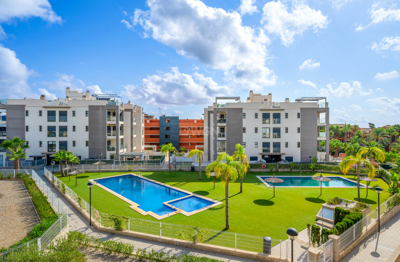 Reventa - Apartamento / piso - Villamartin - Costa Blanca