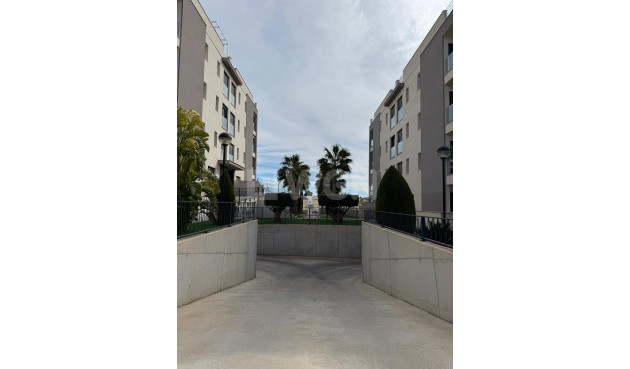 Reventa - Apartamento / piso - Villamartin - Costa Blanca