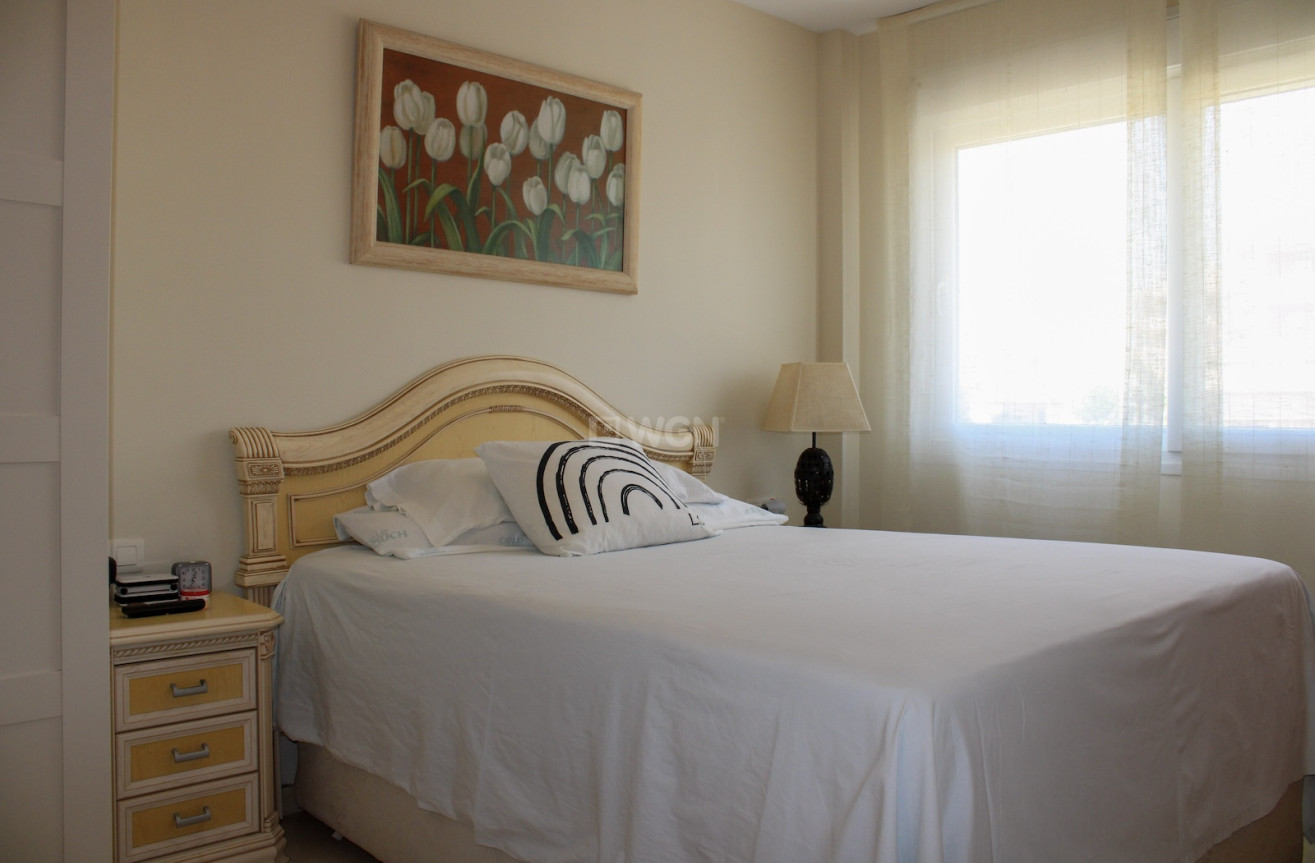 Resale - Apartment / flat - Torrox Costa - Costa del Sol
