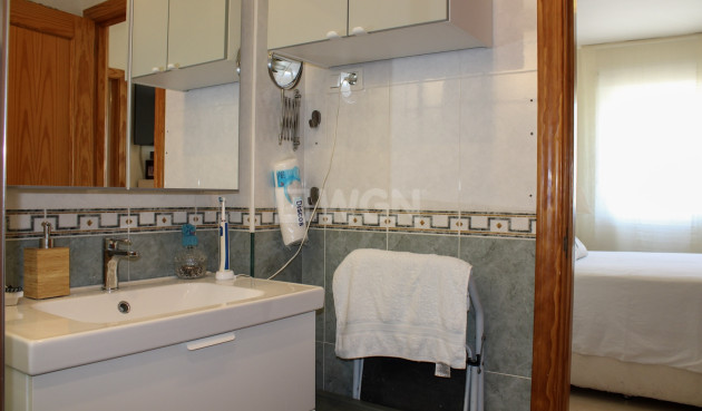 Resale - Apartment / flat - Torrox Costa - Costa del Sol