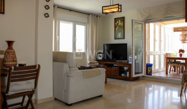 Resale - Apartment / flat - Torrox Costa - Costa del Sol