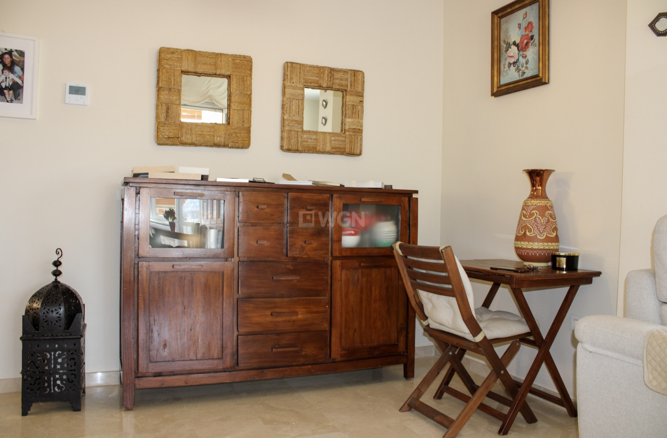 Resale - Apartment / flat - Torrox Costa - Costa del Sol