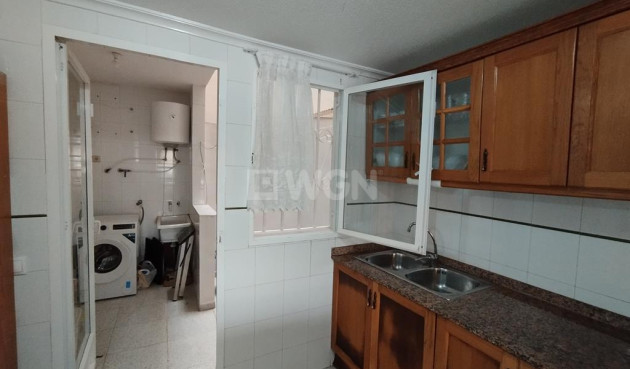 Odsprzedaż - Mieszkanie w bloku - Torrevieja - HABANERAS PLAZA SANTA MARIA