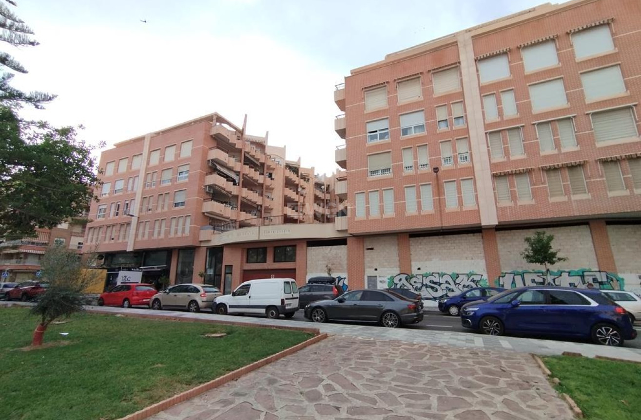 Odsprzedaż - Mieszkanie w bloku - Torrevieja - HABANERAS PLAZA SANTA MARIA