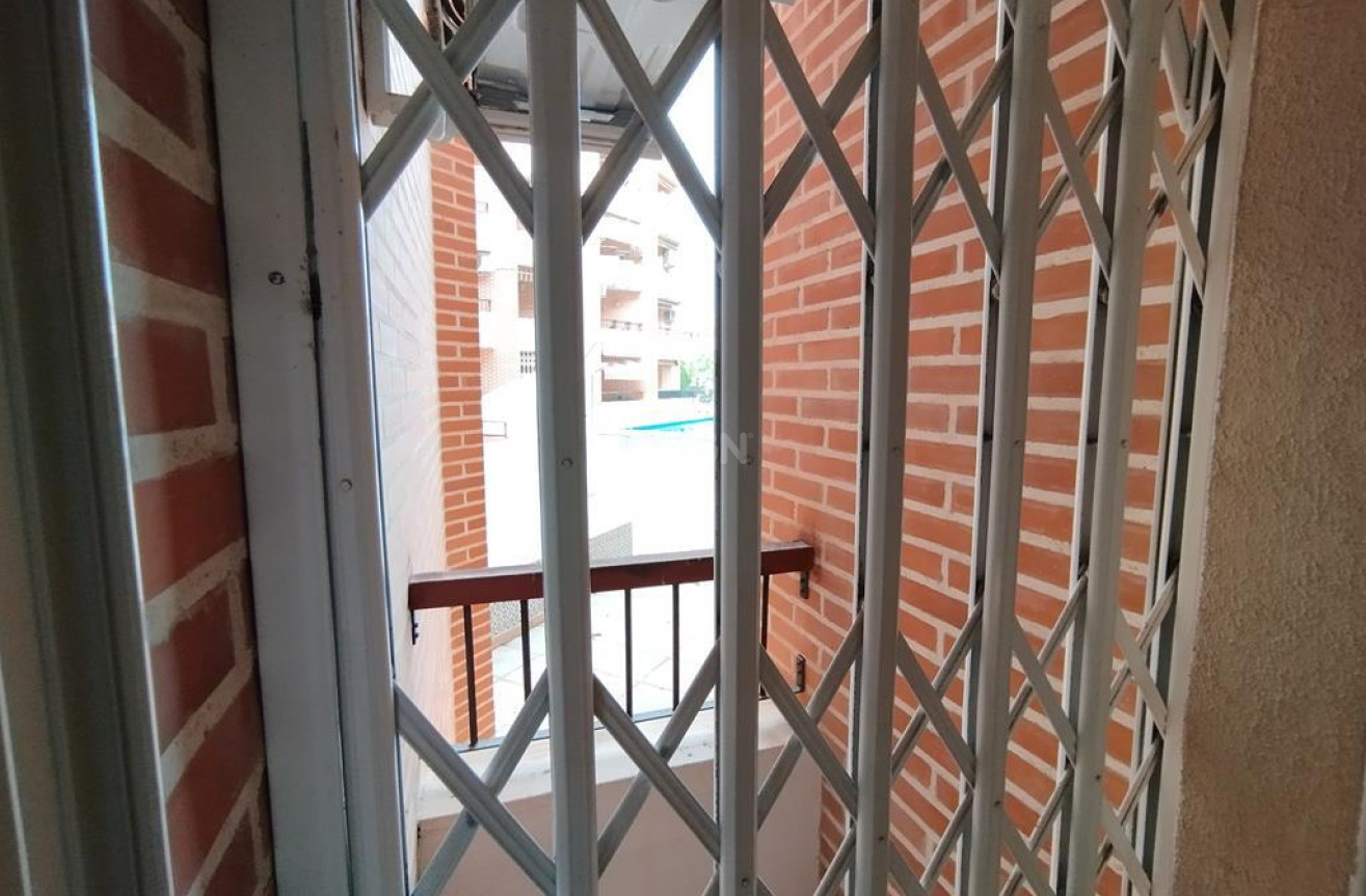 Odsprzedaż - Mieszkanie w bloku - Torrevieja - HABANERAS PLAZA SANTA MARIA