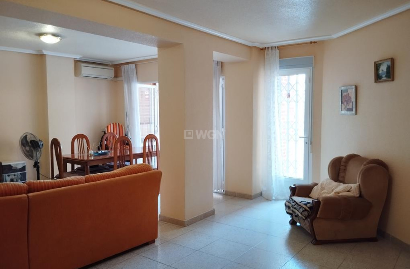 Odsprzedaż - Mieszkanie w bloku - Torrevieja - HABANERAS PLAZA SANTA MARIA