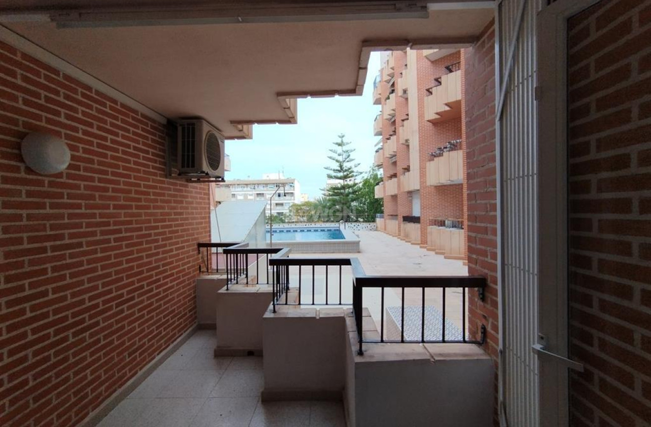 Odsprzedaż - Mieszkanie w bloku - Torrevieja - HABANERAS PLAZA SANTA MARIA