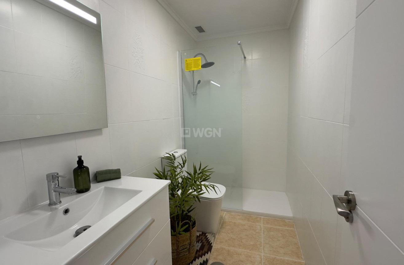 Reventa - Apartamento / piso - Torrevieja - Centro
