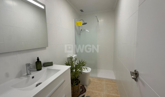 Reventa - Apartamento / piso - Torrevieja - Centro