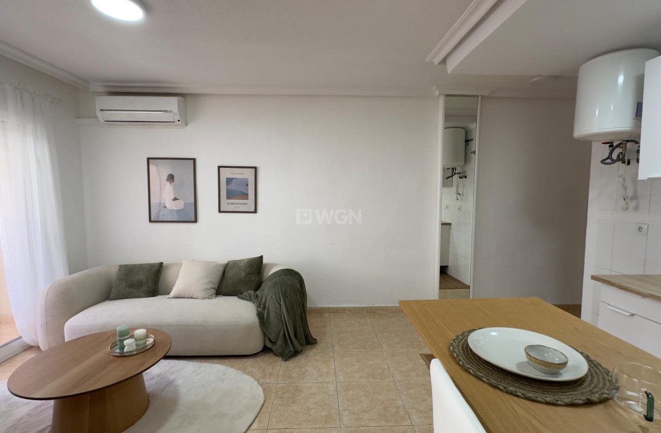Reventa - Apartamento / piso - Torrevieja - Centro