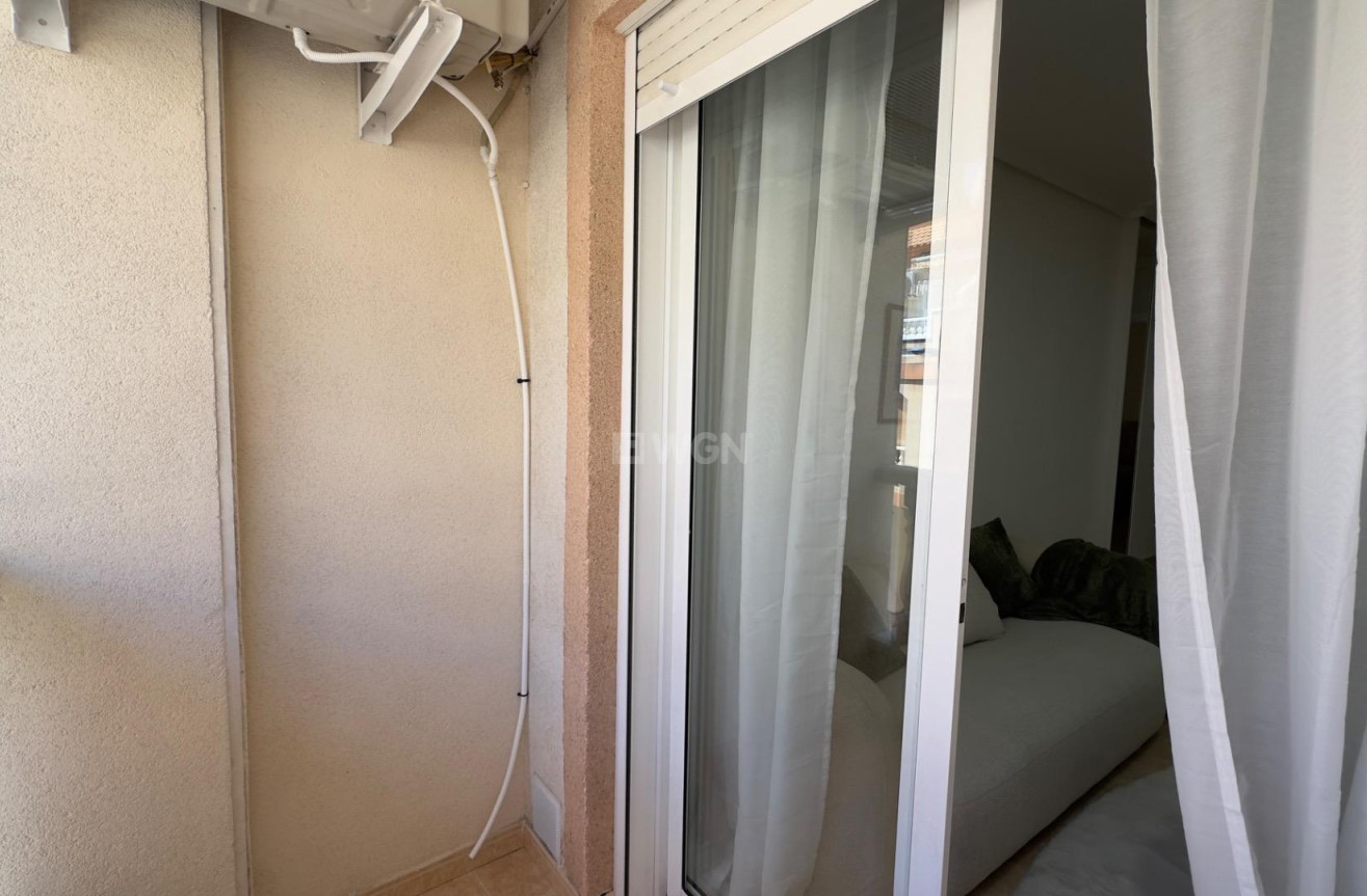 Reventa - Apartamento / piso - Torrevieja - Centro
