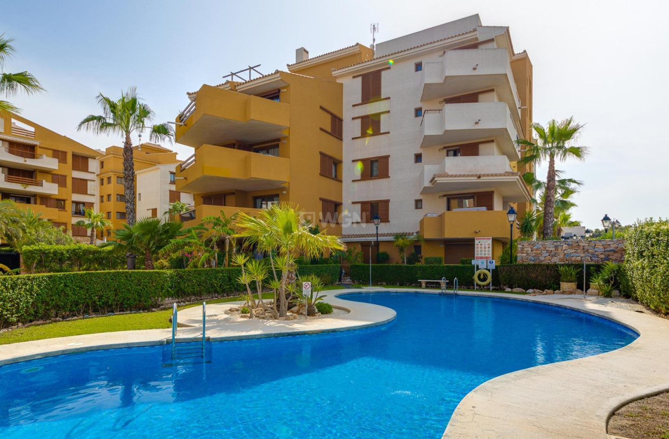 Odsprzedaż - Mieszkanie w bloku - Torrevieja - Punta Prima