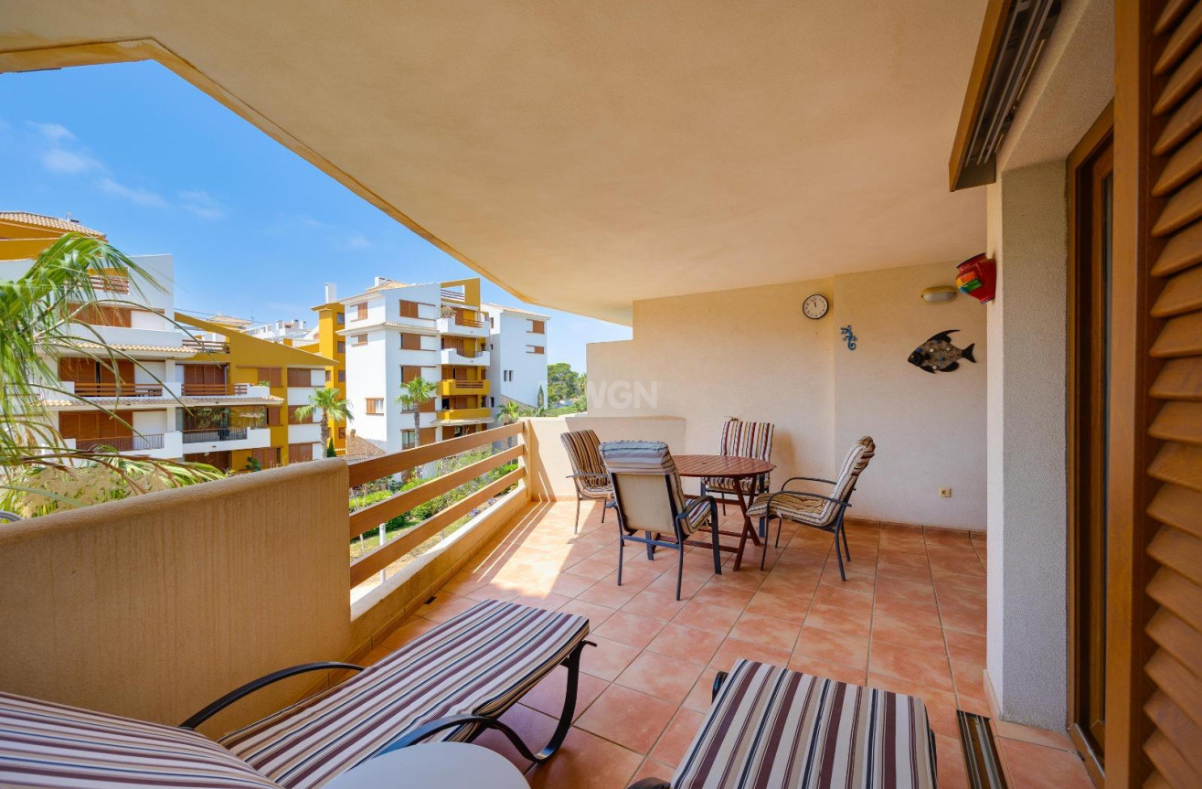 Odsprzedaż - Mieszkanie w bloku - Torrevieja - Punta Prima