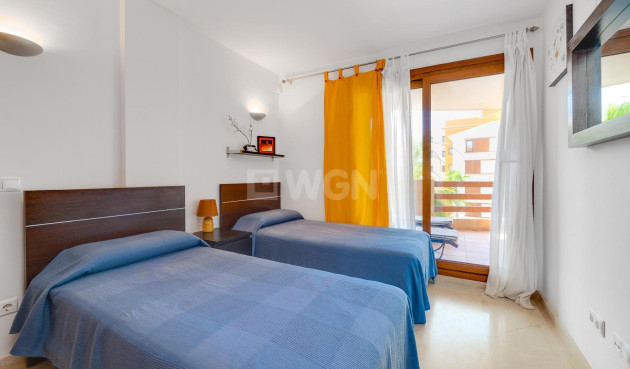 Odsprzedaż - Mieszkanie w bloku - Torrevieja - Punta Prima