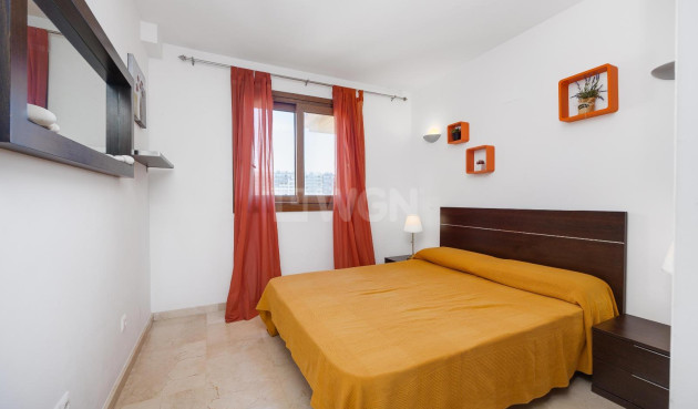 Odsprzedaż - Mieszkanie w bloku - Torrevieja - Punta Prima