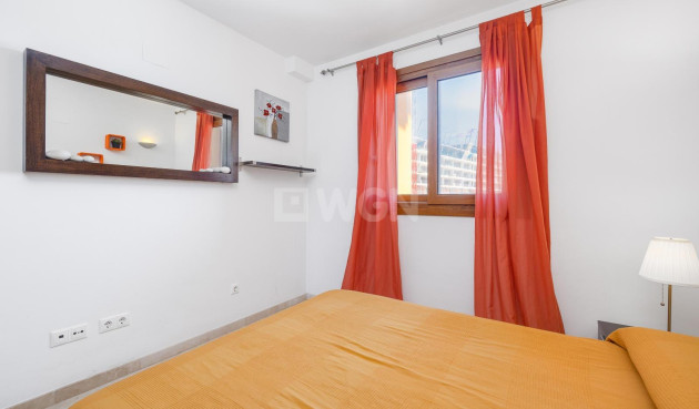 Odsprzedaż - Mieszkanie w bloku - Torrevieja - Punta Prima