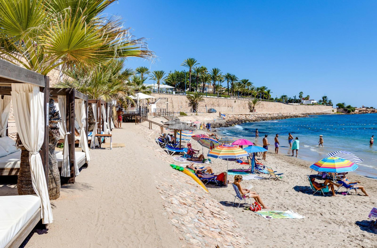 Odsprzedaż - Mieszkanie w bloku - Torrevieja - Punta Prima