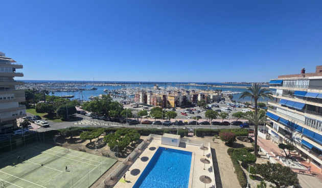 Odsprzedaż - Mieszkanie w bloku - Torrevieja - Puerto Deportivo Marina Salinas