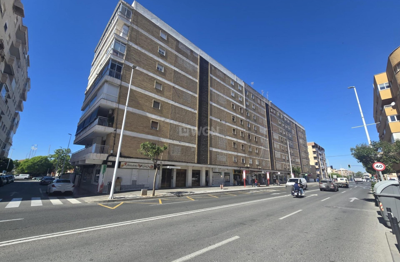 Odsprzedaż - Mieszkanie w bloku - Torrevieja - Puerto Deportivo Marina Salinas