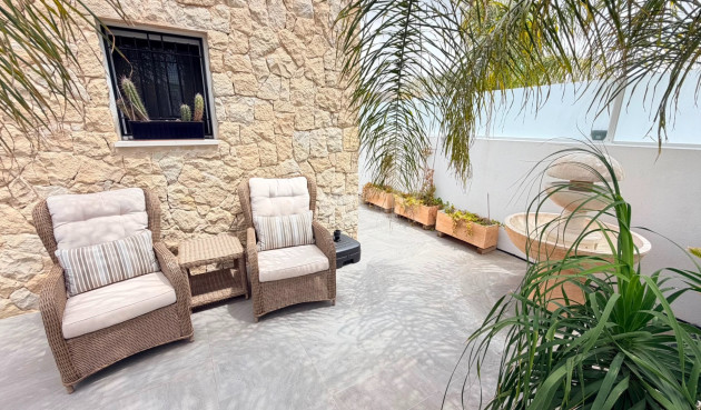 Odsprzedaż - Villa - Los Montesinos - Costa Blanca