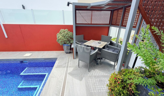 Odsprzedaż - Villa - Los Montesinos - Costa Blanca
