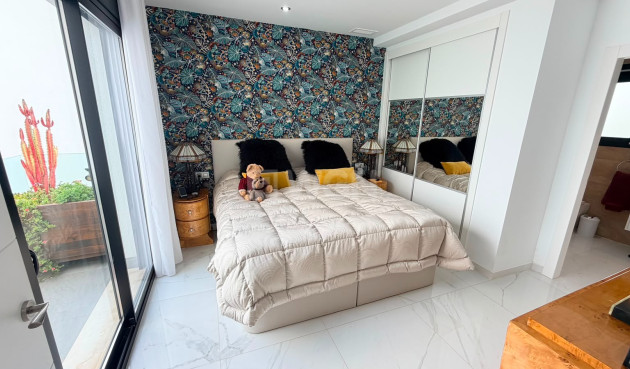 Odsprzedaż - Villa - Los Montesinos - Costa Blanca