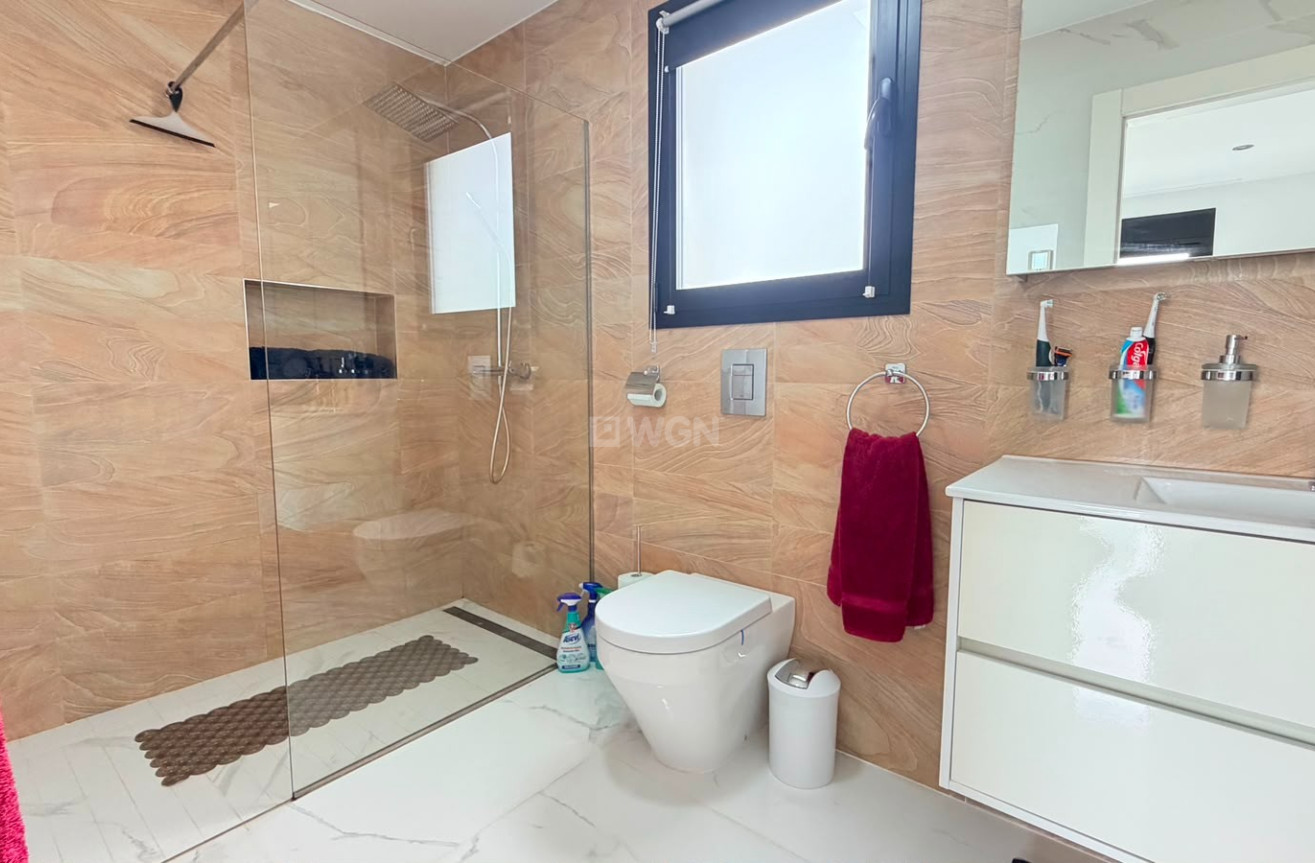 Odsprzedaż - Villa - Los Montesinos - Costa Blanca