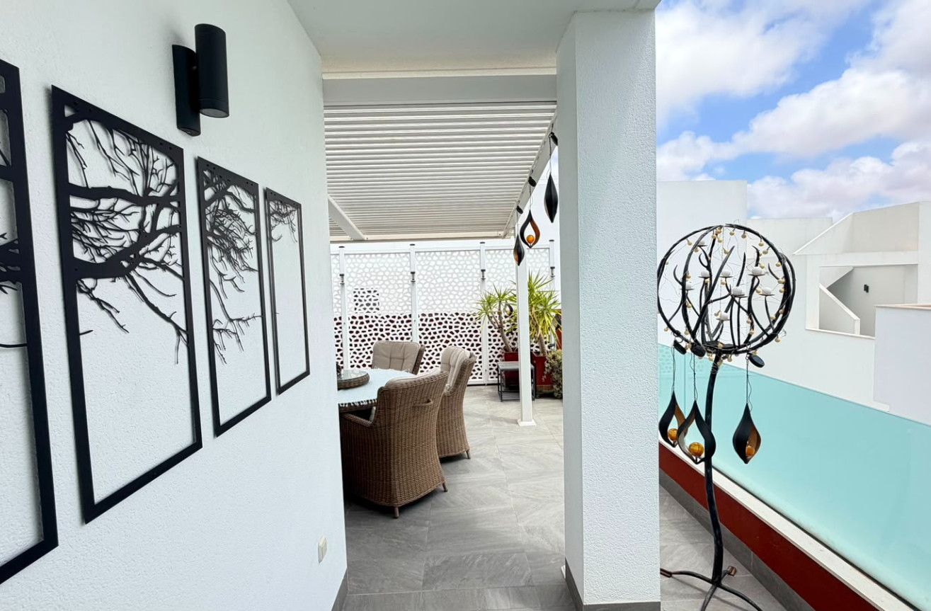 Odsprzedaż - Villa - Los Montesinos - Costa Blanca