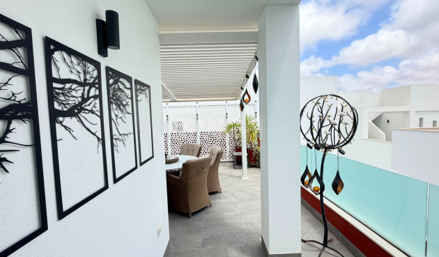 Odsprzedaż - Villa - Los Montesinos - Costa Blanca