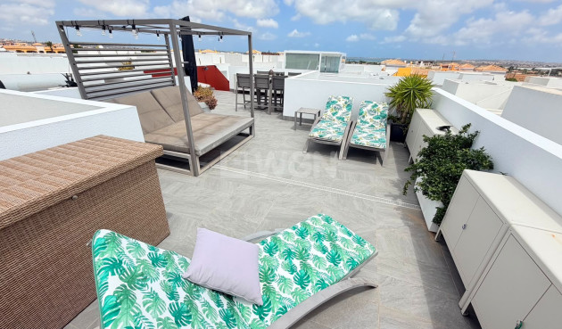 Odsprzedaż - Villa - Los Montesinos - Costa Blanca
